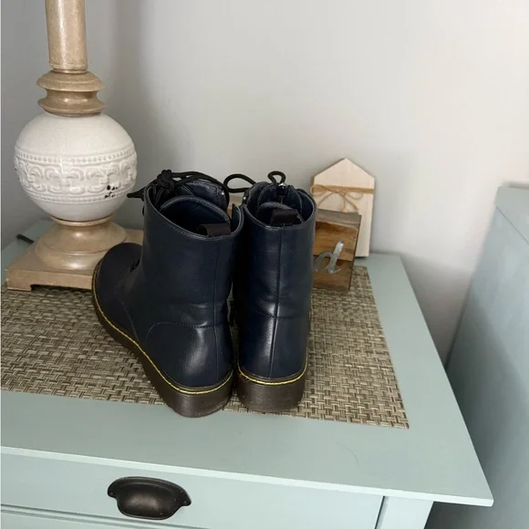 Avitto designs navy combat style boots - Picture 3 of 3